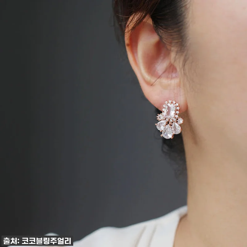 💖품절임박💖 드레시 크리스탈 귀걸이, 관련 이미지 2