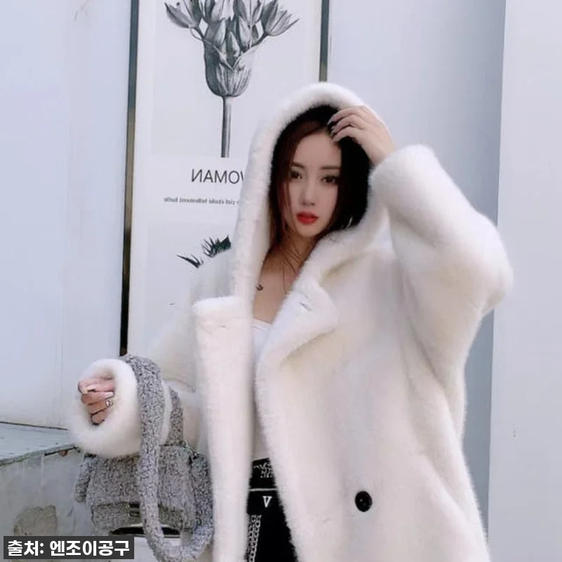 올겨울 인생템 등극! 💖 빅 카라 밍크 퍼 후드 자켓 코트, 연말 파티룩 고민 끝! 10 올겨울 인생템 등극! 💖 빅 카라 밍 관련 이미지 3