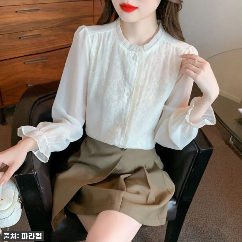 가을 필수템 등극! 레이스 쉬폰 블라우스, 이 가격에 품절각이라니 이건 무조건이죠? 8 가을 필수템 등극! 레이스 쉬폰 블라 관련 이미지 1