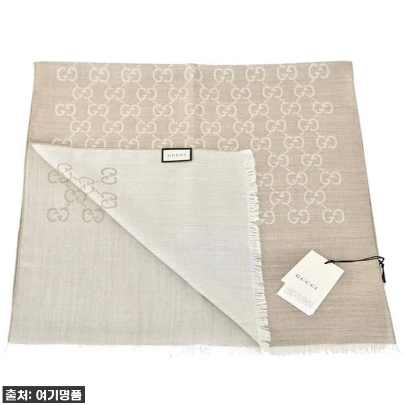 올겨울 필수템! 구찌 머플러, 직접 관련 이미지 1