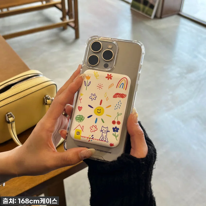 이건 무조건 쟁여야 해! ✨ 맥세이프 보조배터리, 내 파우치 속 필수템 등극! 5 이건 무조건 쟁여야 해! ✨ 맥세이프 관련 이미지 1