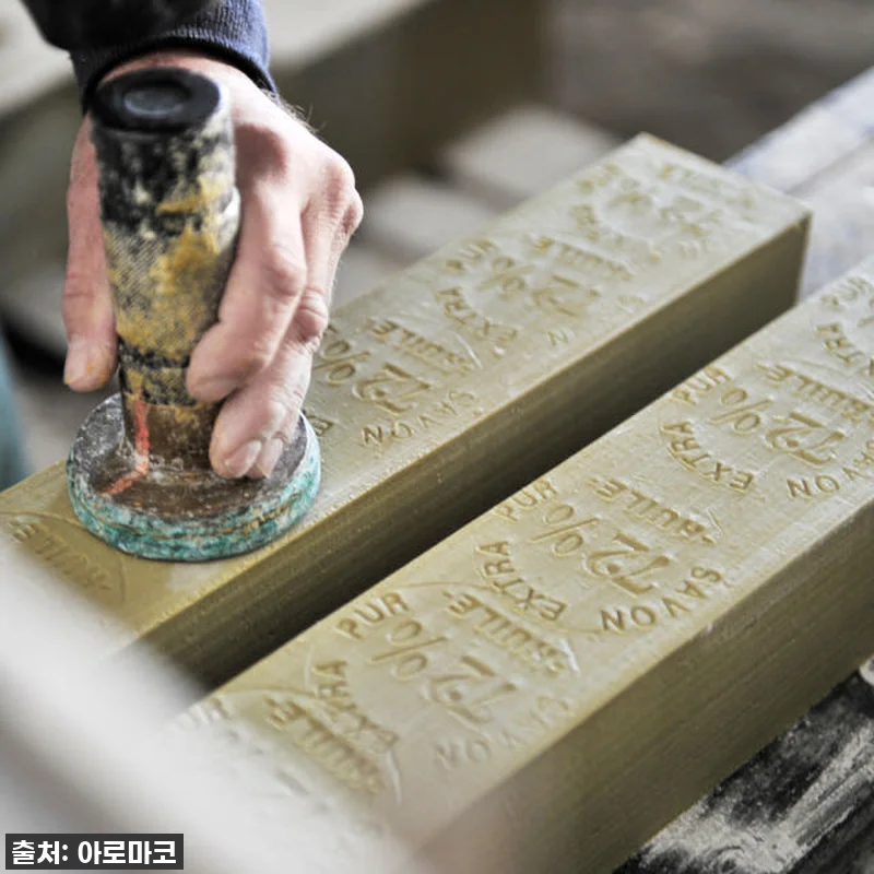 피부 장벽 무너졌다고? 프랑스 국민템 '마리우스파브르 올리브 마르세유솝' 찐사용 후기! 2+1 기획 놓치지 마세요! 10 피부 장벽 무너졌다고? 프랑스 국민템 관련 이미지 3