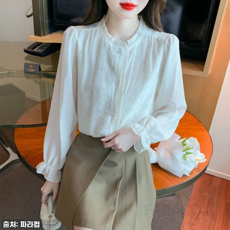 가을 필수템 등극! 레이스 쉬폰 블라우스, 이 가격에 품절각이라니 이건 무조건이죠? 10 가을 필수템 등극! 레이스 쉬폰 블라 관련 이미지 3