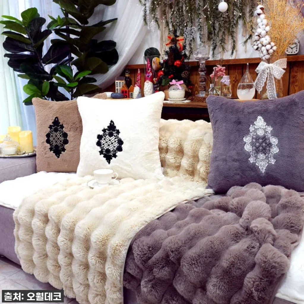 이 가격 실화?! 찐~한 겨울 우리 집 거실을 환하게 밝혀준 극세사 쇼파패드 4인용, 이건 무조건 사야 해! ✨