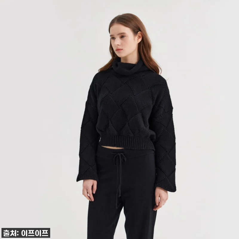 크램38 레오노라 블랙 터틀넥 니트 관련 이미지 2