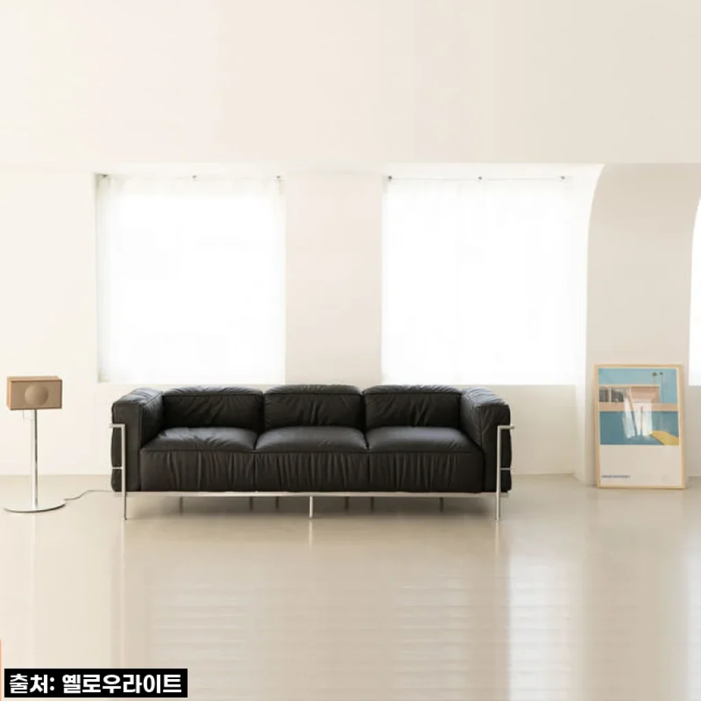 우리집 거실을 갤러리로! PH3 천연면피 PURE100% 4인용 소파, 직접 사용해보니