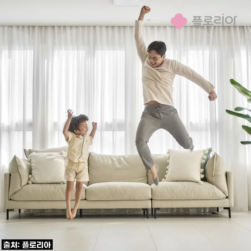 드디어 찾았다! 플로리아 구름매트, 아기랑 안심하고 놀 수 있는 우리 집 거실의 작은 안식처 (할인 정보와 함께!)