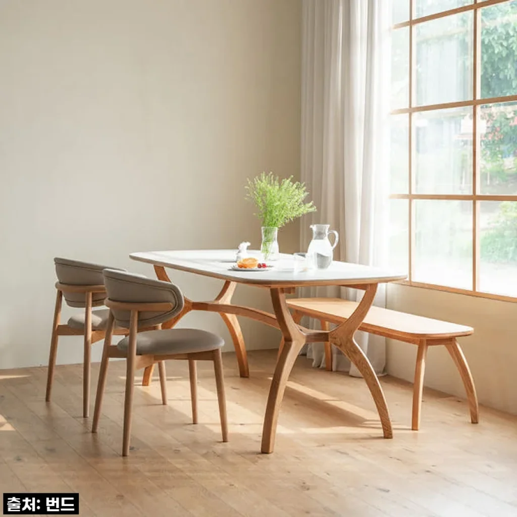 우리 집 주방에 온 화사한 미소, 번드 카린 포세린 세라믹 타원 원목 식탁 오크 1800 사용 후기!