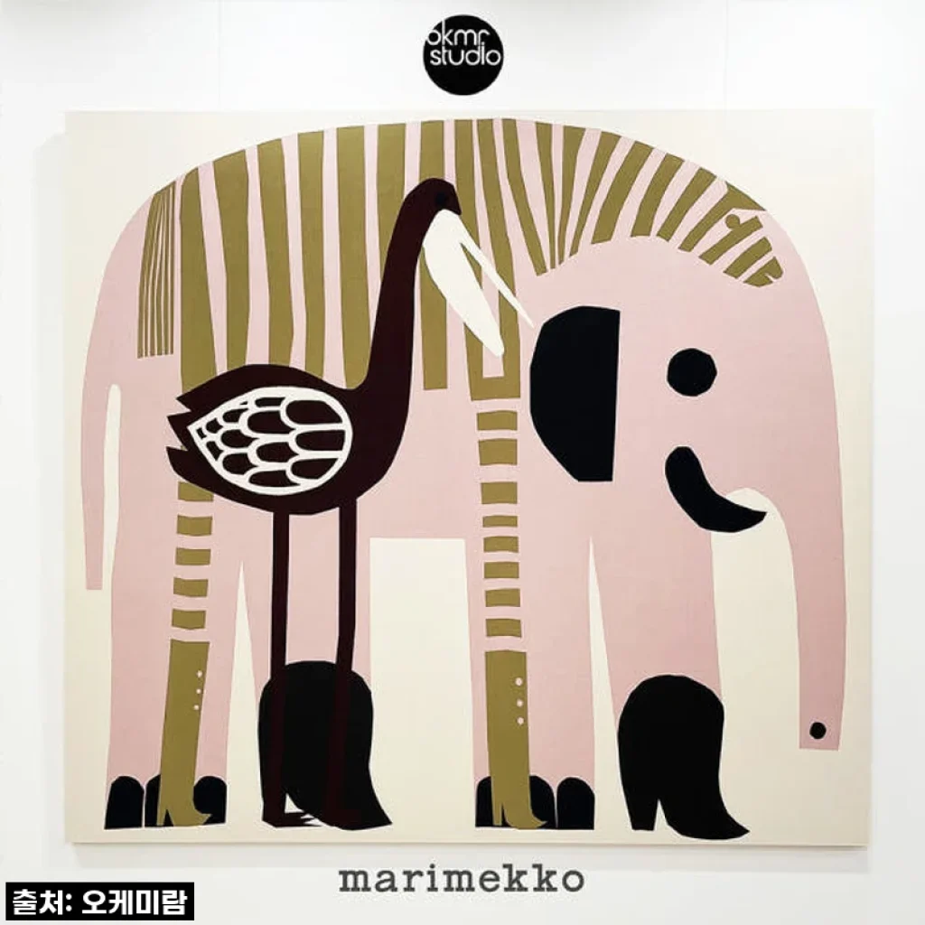 집안 분위기 확 살려주는 마리메꼬 핑크코끼리 캔버스 액자! 직접 사용해보니… (집들이 선물로도 강추!)