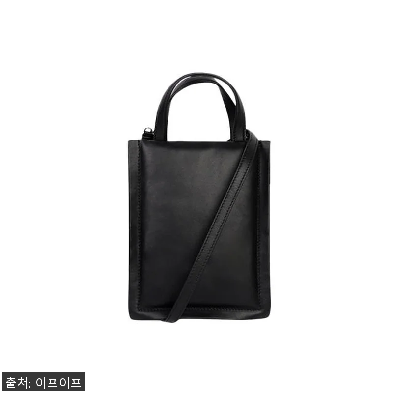 페라가모 비바 패딩 미니 토트백 사용 관련 이미지 1