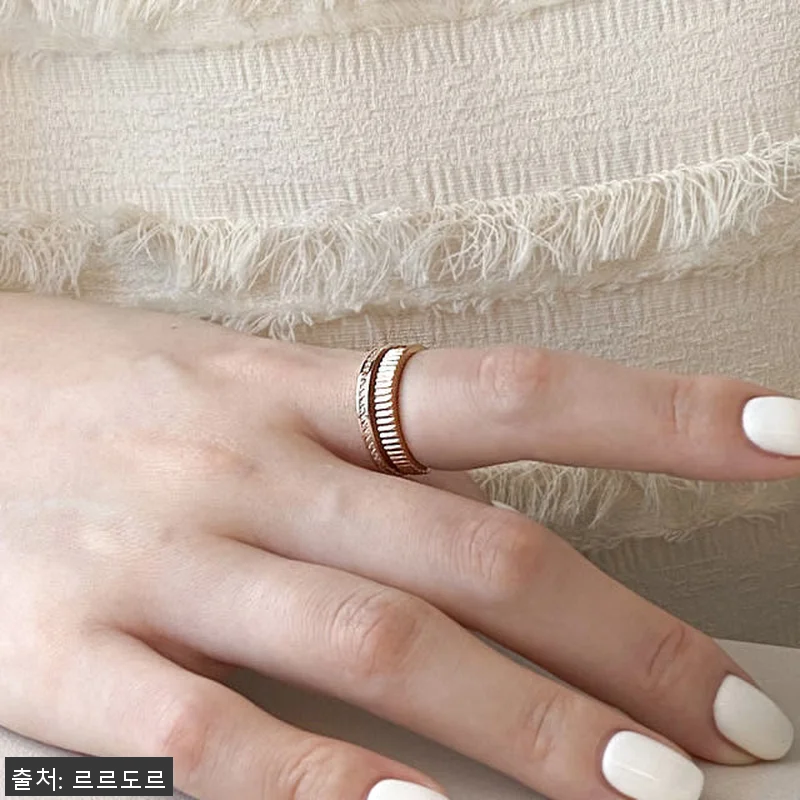 14k 두줄 볼드 반지 물결 검지 중 관련 이미지 3
