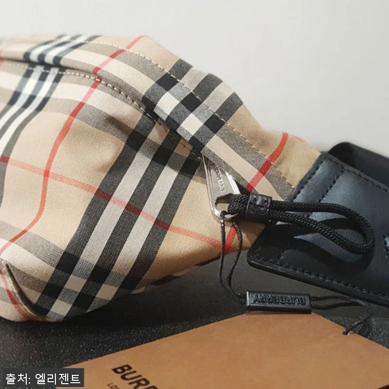 버버리 빈티지체크 로고 나일론 소니 관련 이미지 2