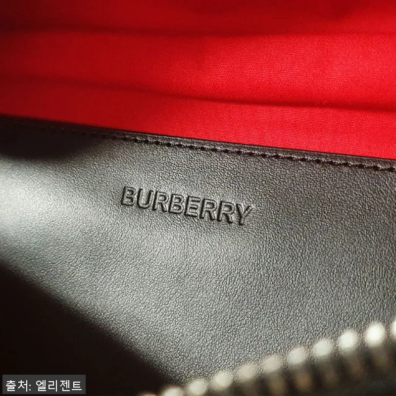 버버리 빈티지체크 로고 나일론 소니 관련 이미지 4