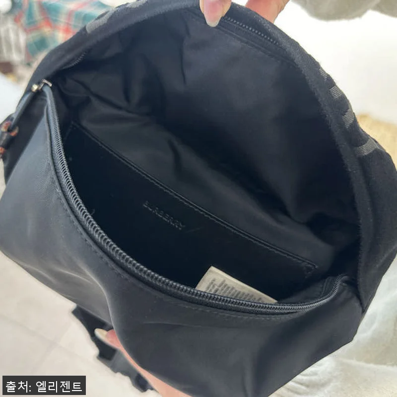 버버리 빈티지체크 로고 나일론 소니 관련 이미지 9