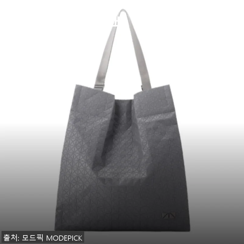 바오바오 토트백 KURO CART S ONE-TONE AG861 사용후기: 세련된 디자인과 실용성의 조화