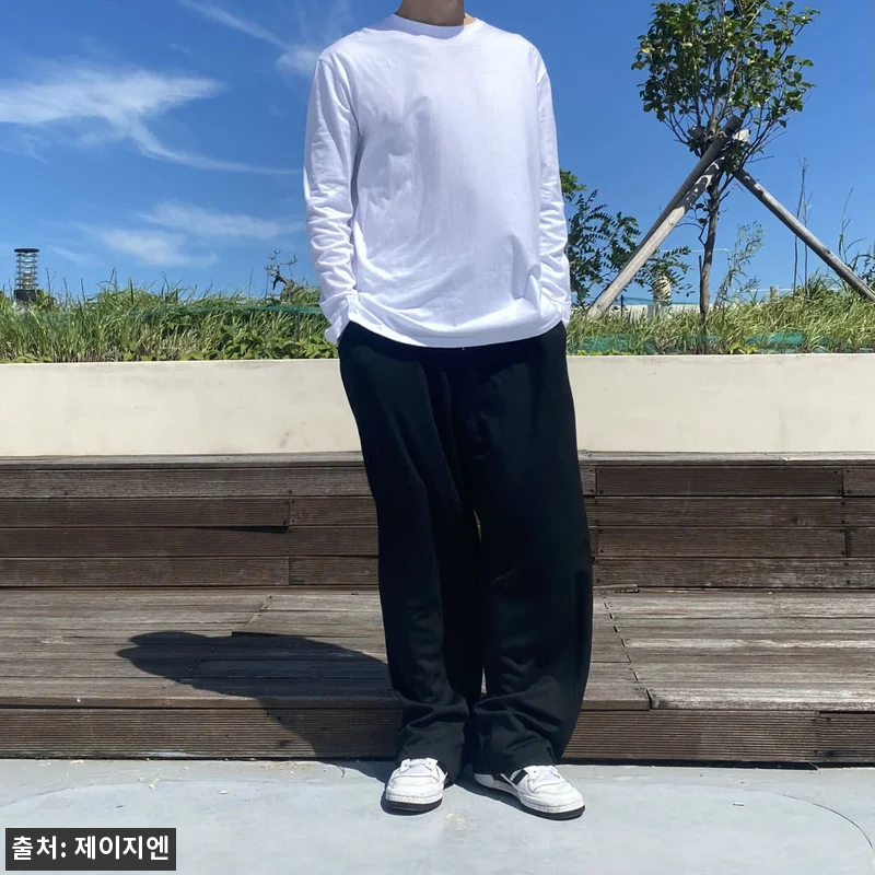 남자무지긴팔티 남자레이어드 남성흰색티셔츠, 옆트임 세미오버핏으로 코디 활용도 높이는 이슈템 14 남자무지긴팔티 남자레이어드 남성흰색티 관련 이미지 2