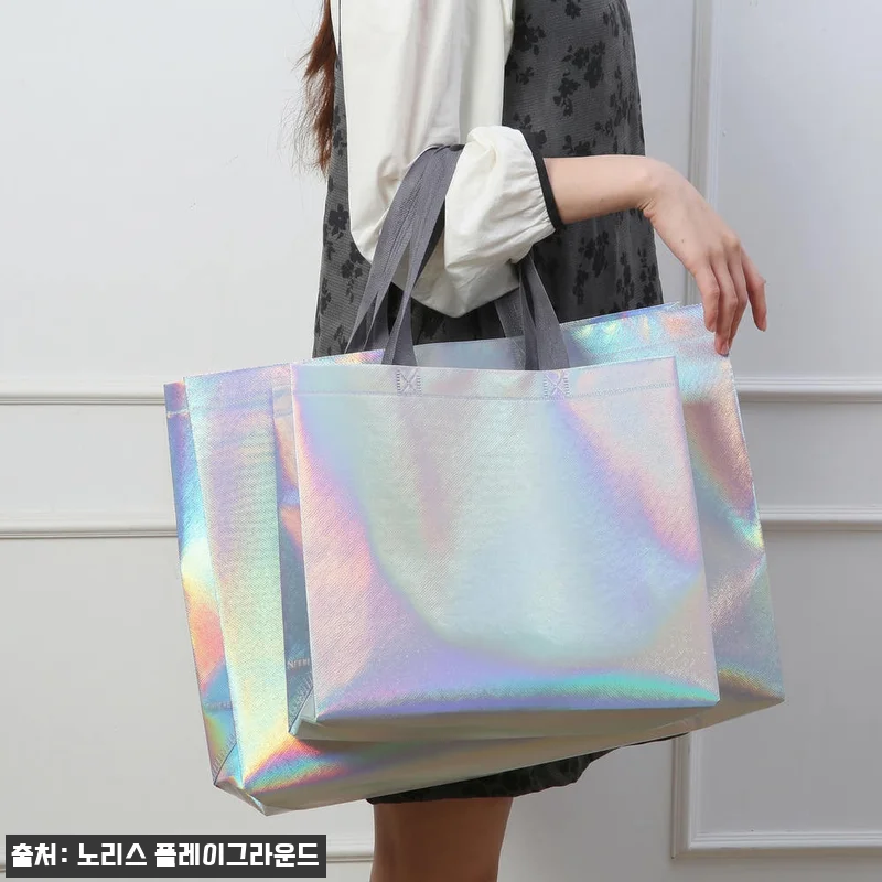 홀로그램 부직포 쇼핑백 3호 가로형 32x27x10, 520원 선물포장용으로 눈여겨볼 이슈템 13 홀로그램 부직포 쇼핑백 3호 가로형 관련 이미지 2